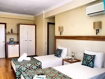 Flora Hotel