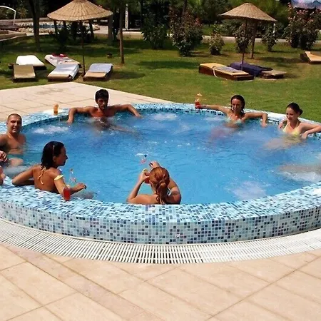 Flora Hotel Soğucak