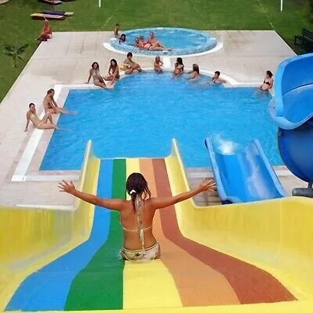 Flora Hotel Soğucak