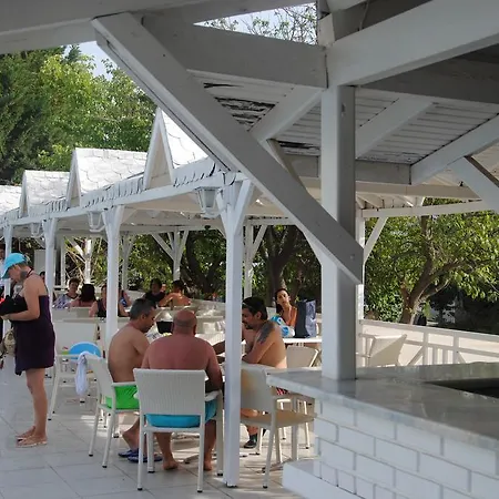 Hotel Flora Soğucak