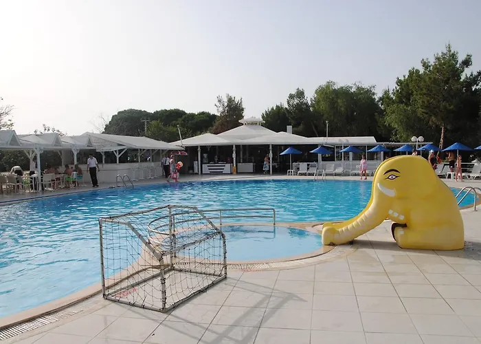 Hotel Flora Soğucak